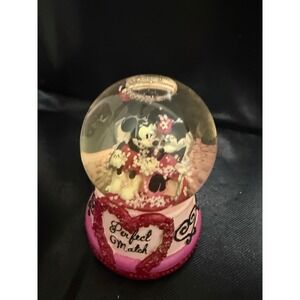Disney Mickey Minnie Mouse Perfect Match Musical Water Globe Romantic Valentine